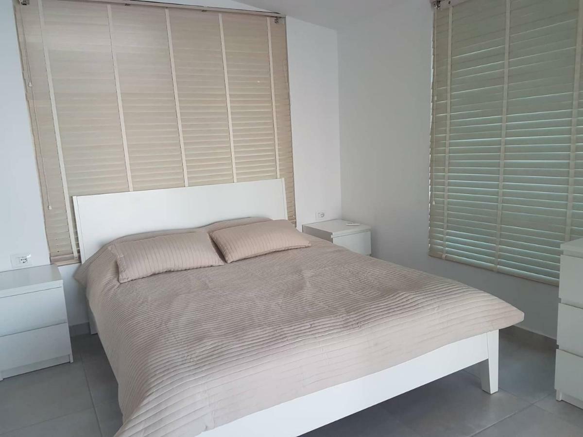 Sea Front Penthouse Lejlighed Sarandë Eksteriør billede