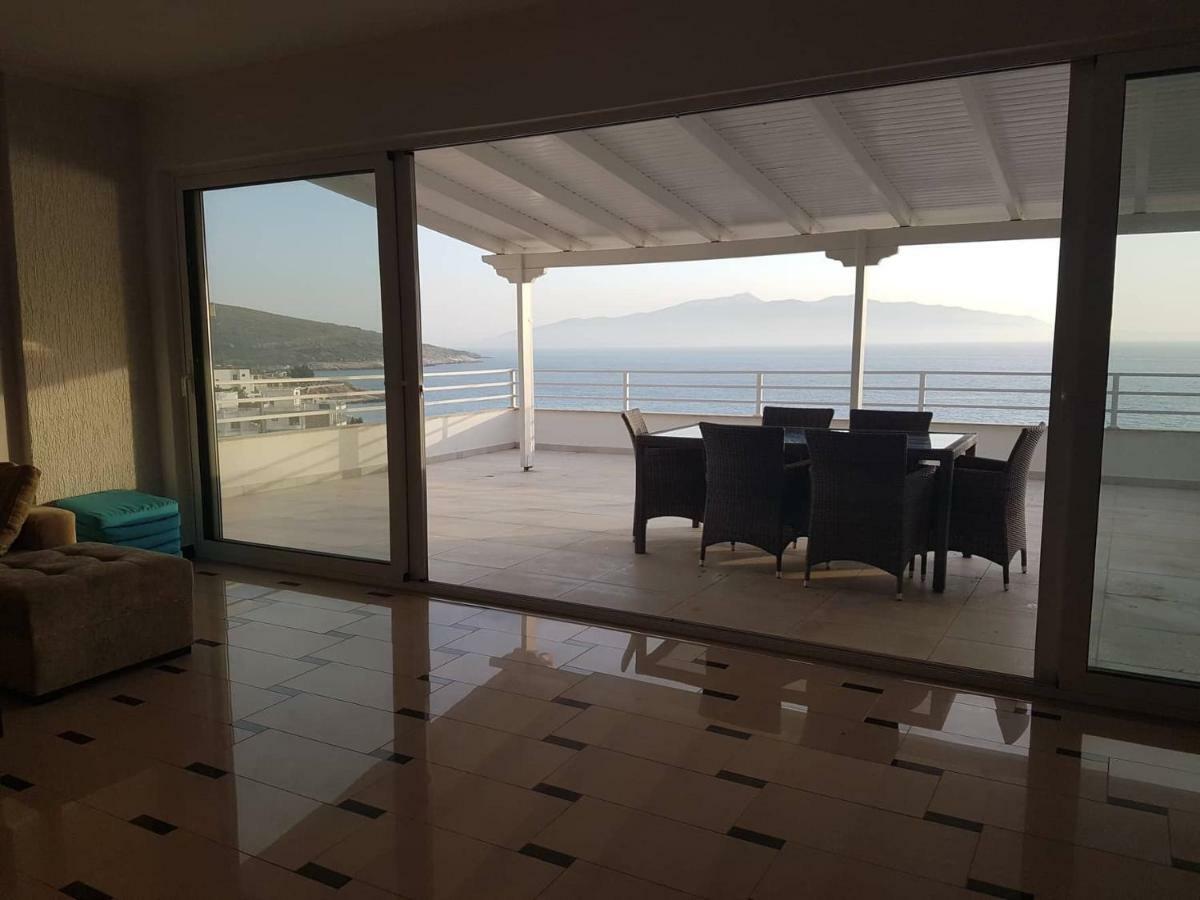Sea Front Penthouse Lejlighed Sarandë Eksteriør billede